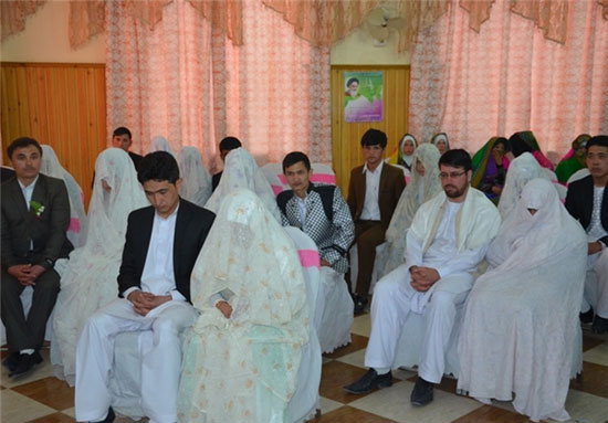عکس: ازدواج افغان ها به همت كميته امداد