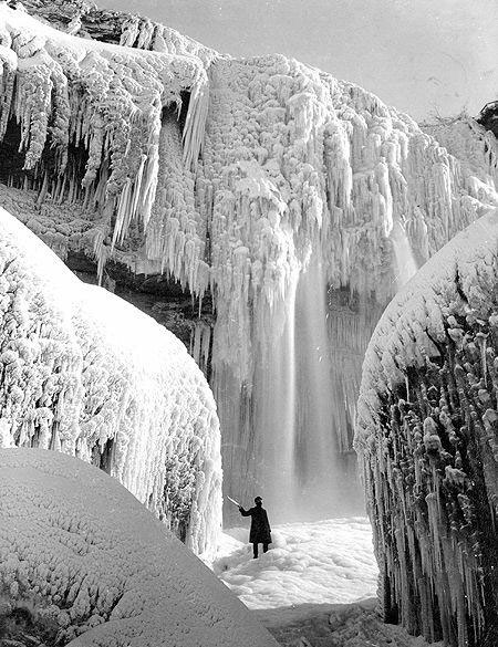 آبشار منجمد نیاگارا در 116 سال پیش