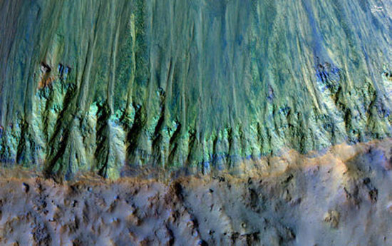 تصاویری متفاوت از سطح کره مریخ