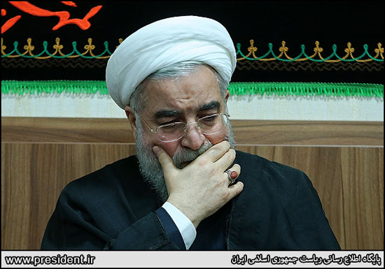 عکس: اشک روحانی در عزاداری سالار شهیدان