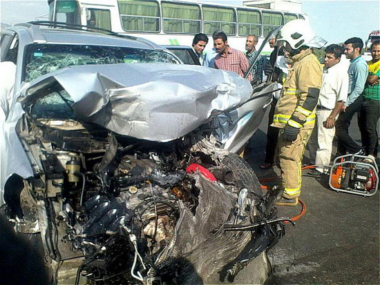 عکس: تصادف شدید سانتافه با مینی بوس