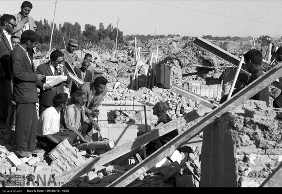 عکس: زلزله «بوئین زهرا» در سال 1341