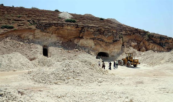 بیمارستان‌ هایی مثل معدن در سوریه +عکس