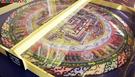 هنر سنتی «ماندالا» همراه با راهبان تبتی