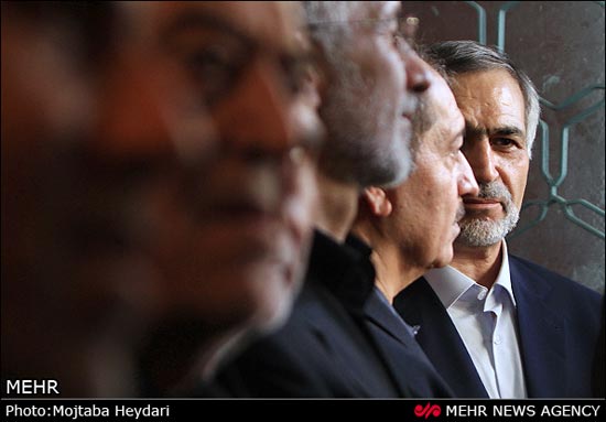 عکس: مجلس ترحیم دایی حسن روحانی