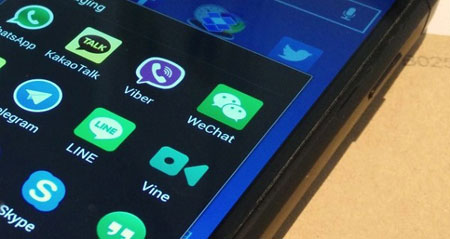 چه چیزی SMS را در سال ۲۰۱۵ زنده نگه‌داشته؟