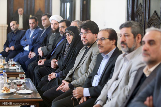 عکس: دیدار اعضای خانه احزاب با هاشمی