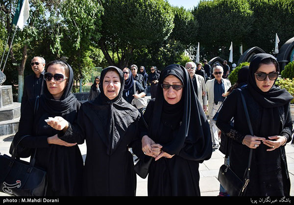 وداع آخر اهالی دوبلاژ با پیکر «محمد عبادی»